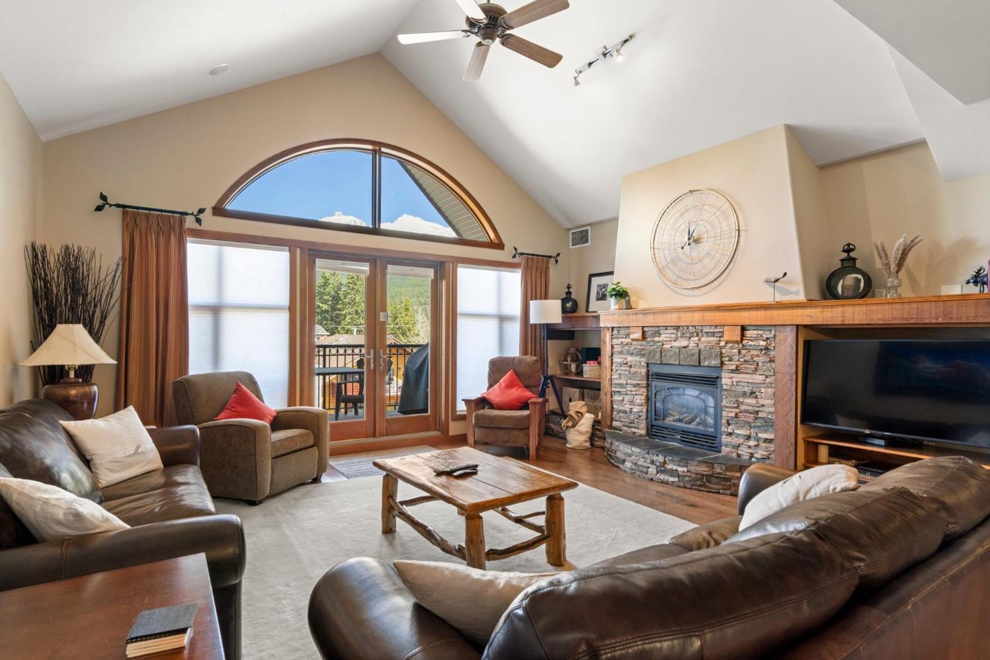 Cascade Penthouse By Canadian Rockies Vacation Rentals Canmore Esterno foto