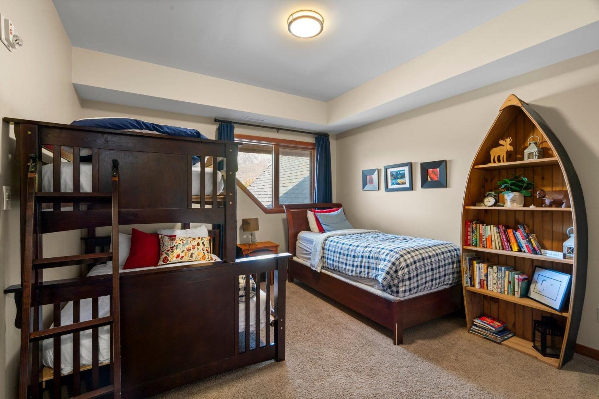 Cascade Penthouse By Canadian Rockies Vacation Rentals Canmore Esterno foto